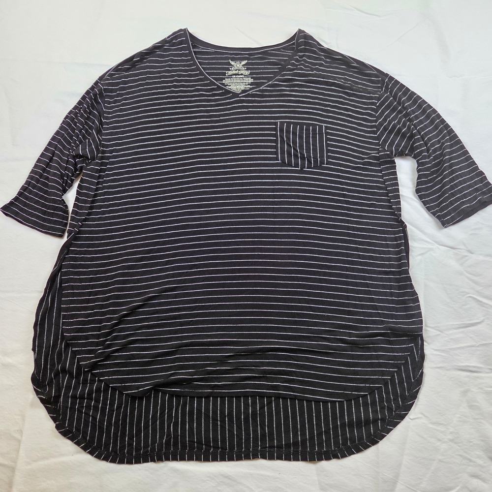Faded Glory Tunic Top Black Soot Metallic Gray Stripe V-Neck High-Low Pocket 1X